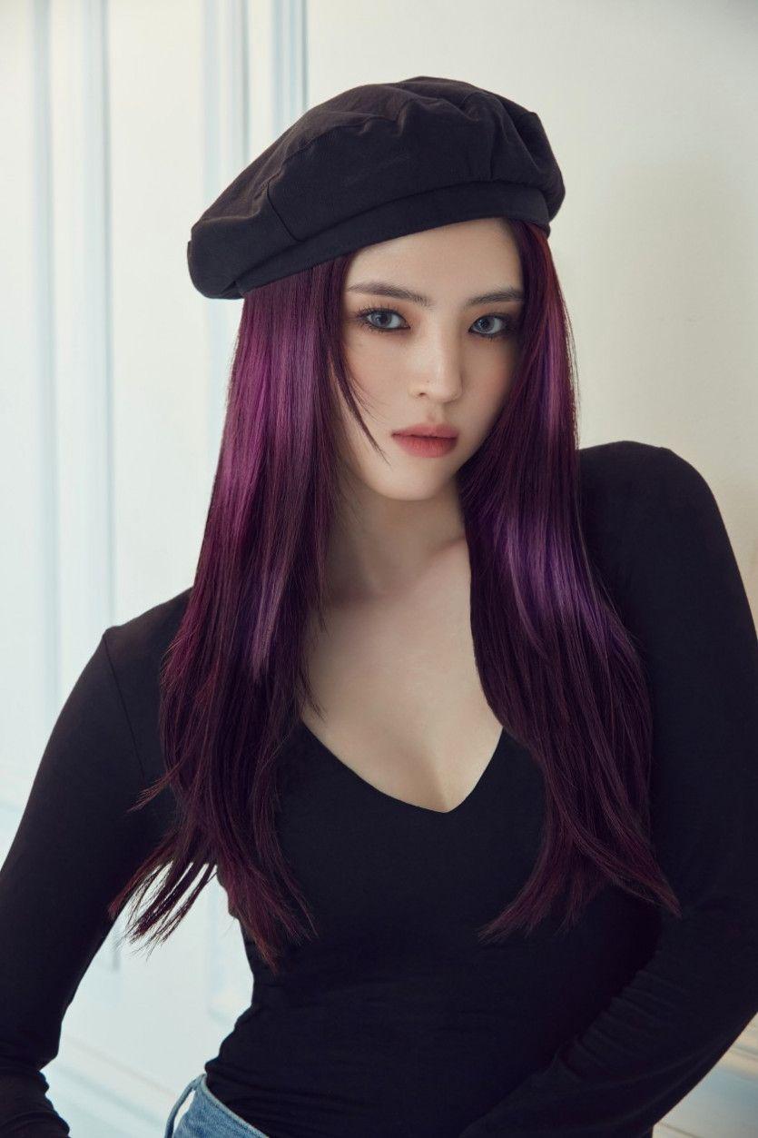 한소희 로레알파리 화보1