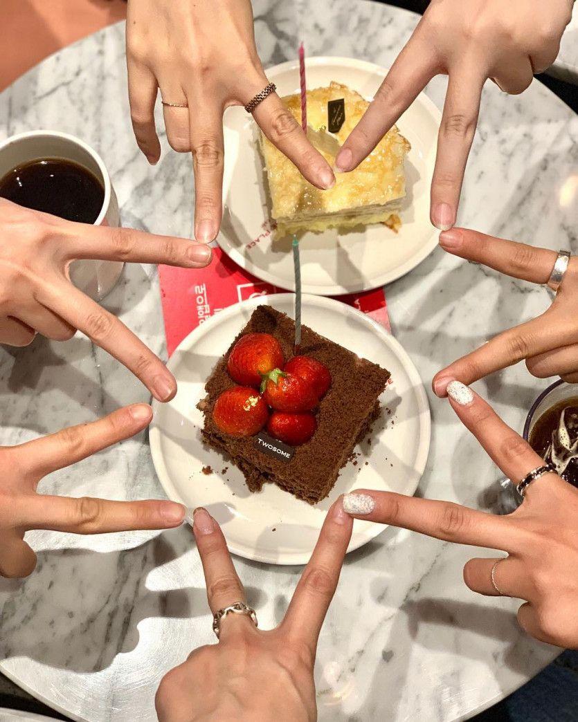 정윤혜 생일에 모인 레인보우 (고나은 오승아 노을 김재경 김지숙 조현영)1