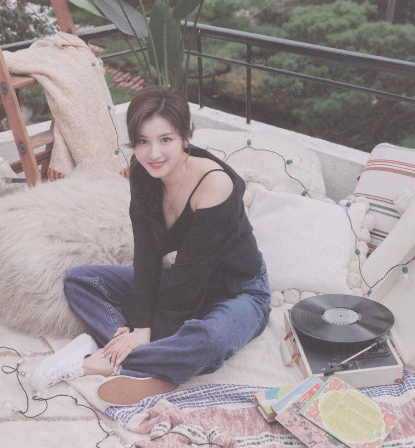 TWICE 사나0