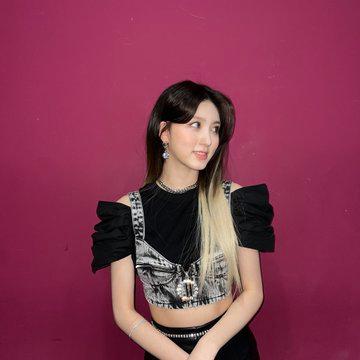 IVE GaEul1
