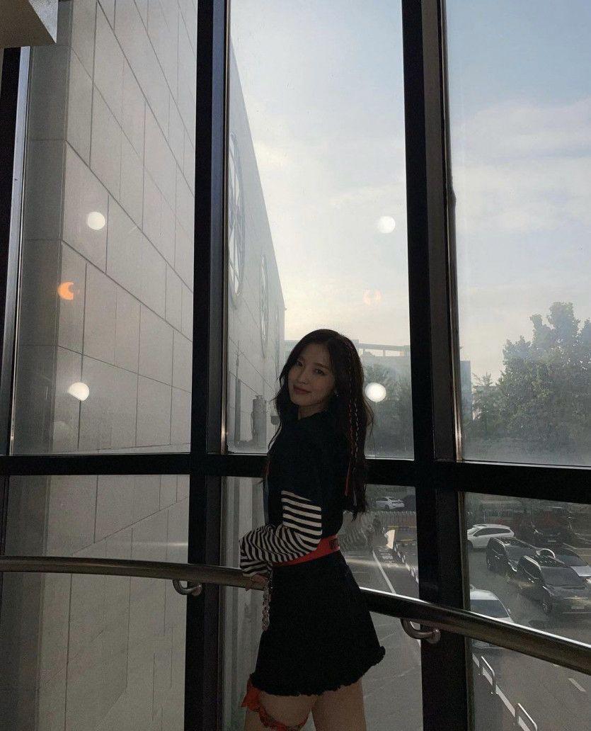 OH MY GIRL Arin1