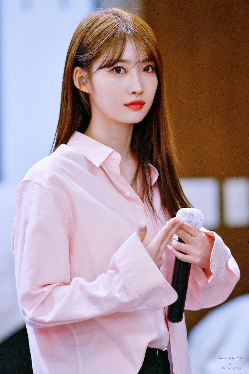 EVERGLOW Sihyeon2