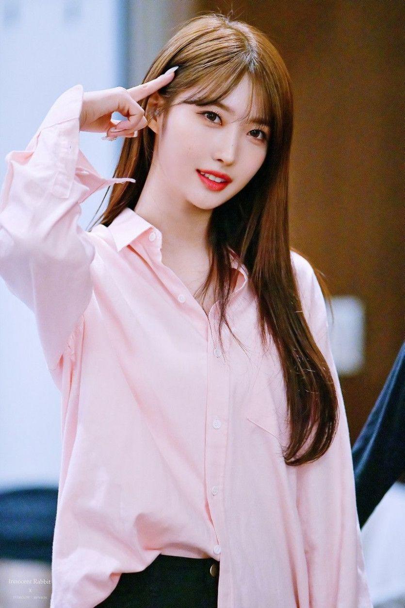 EVERGLOW Sihyeon3