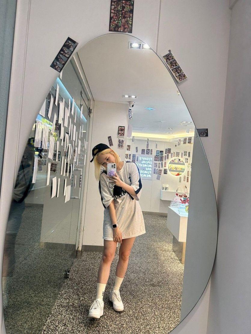 EVERGLOW Mia1