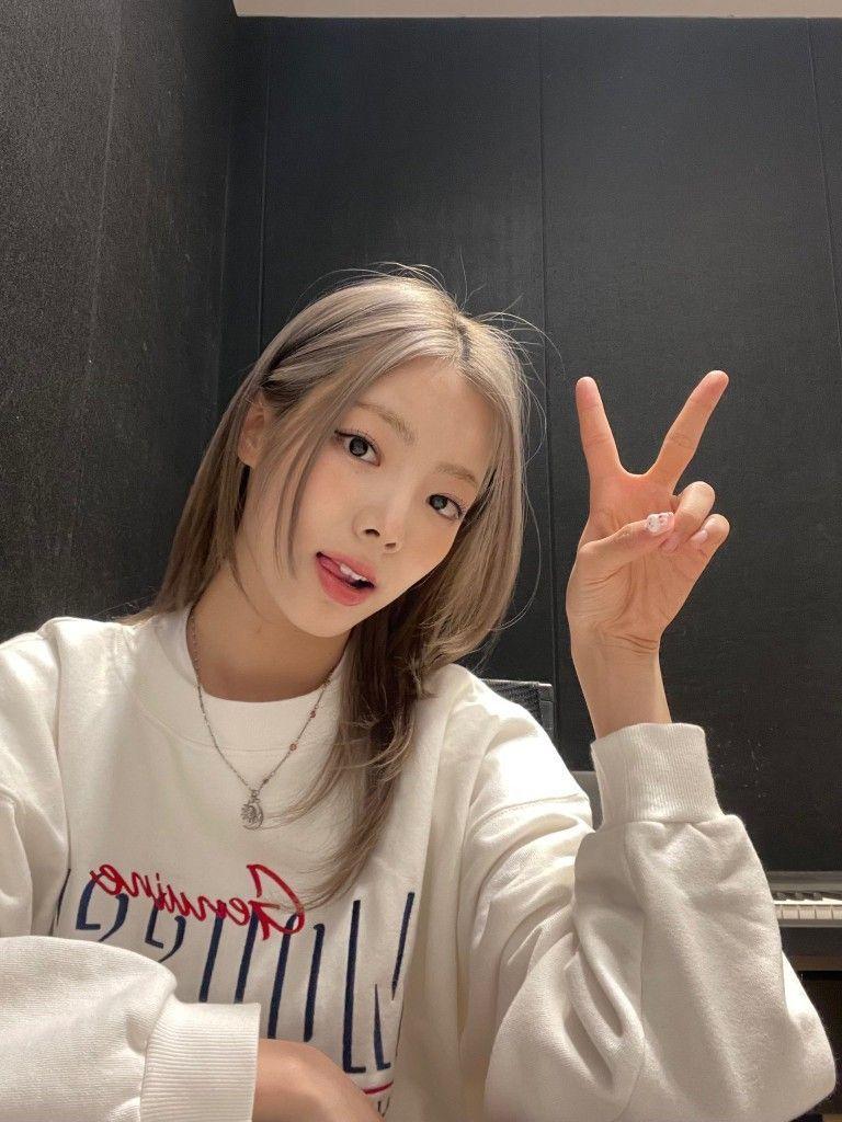 PURPLE KISS  NA GOEUN2
