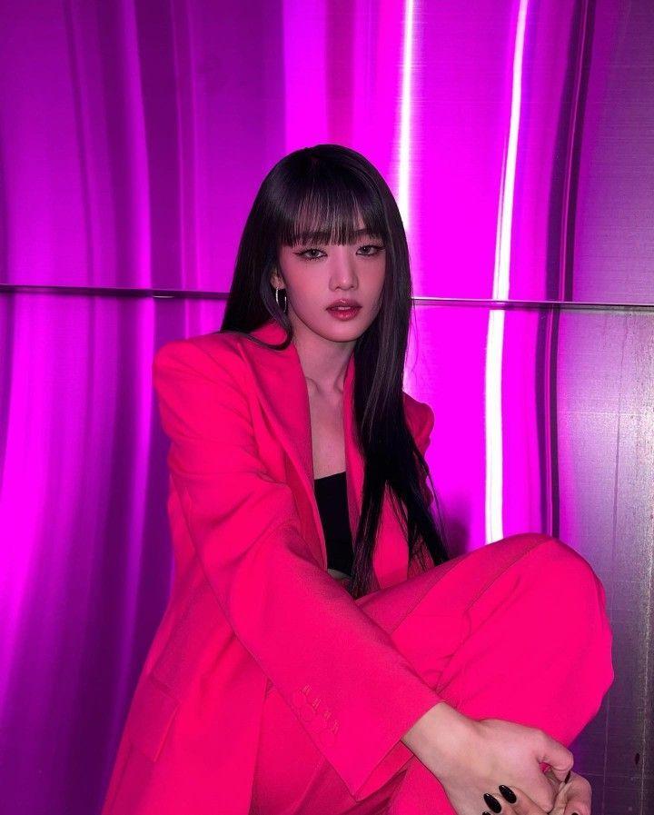 (G)-IDLE MINNIE0