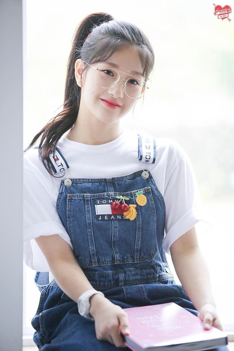 FROMIS9 Lee Seo Yeon0
