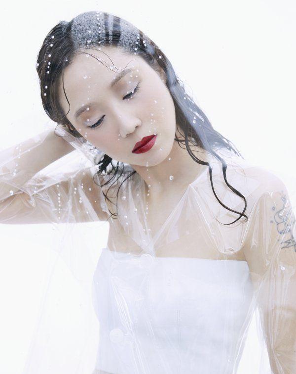 공효진 마리끌레르 7월호 화보사진.jpg2