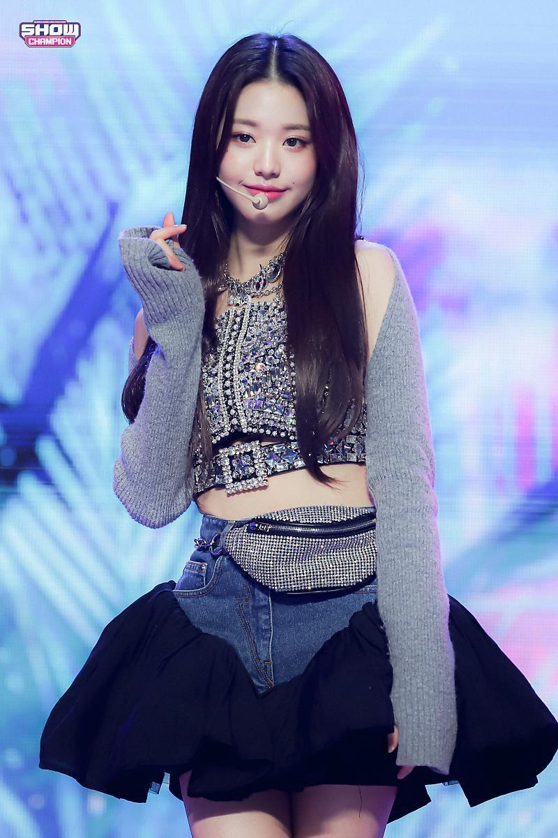 IVE 원영4