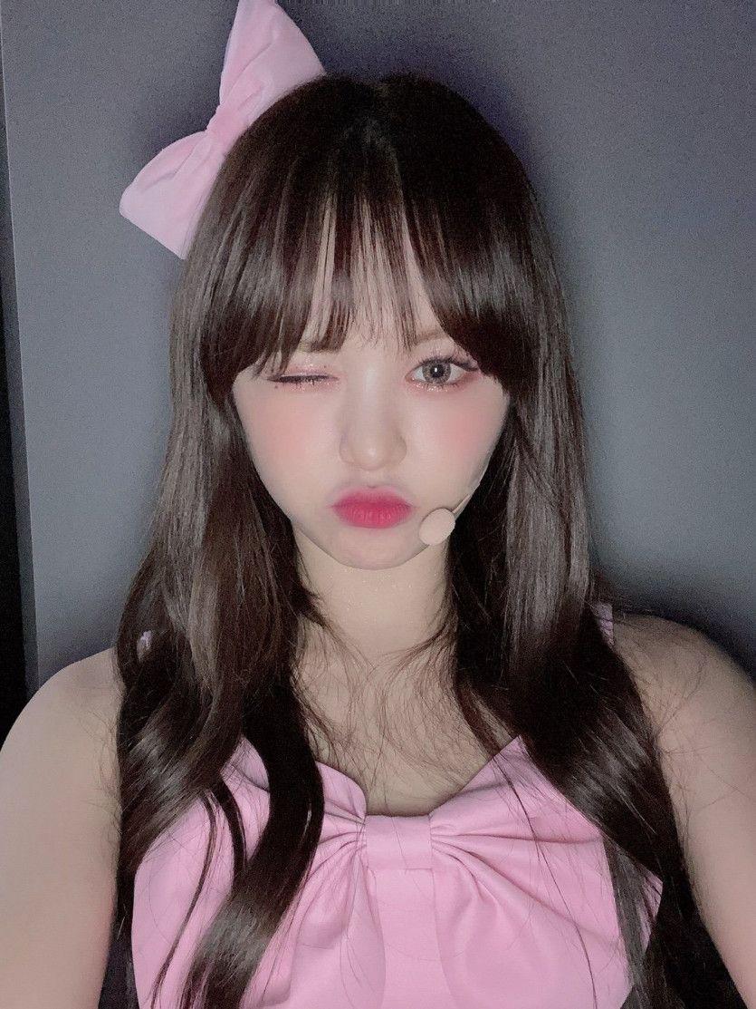 EVERGLOW Jiwon1