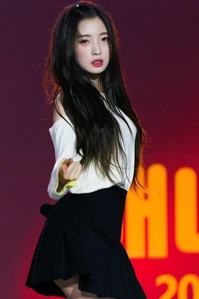 OH MY GIRL Arin1