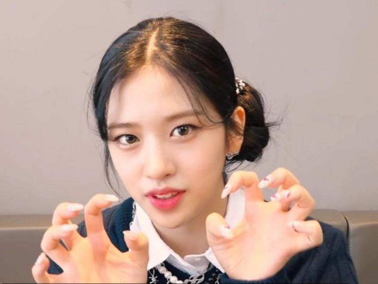 IVE YUJIN1