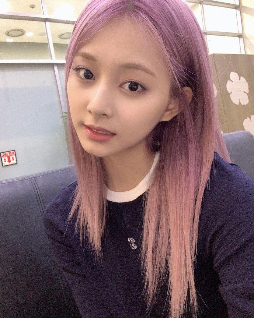 TWICE Tzuyu1