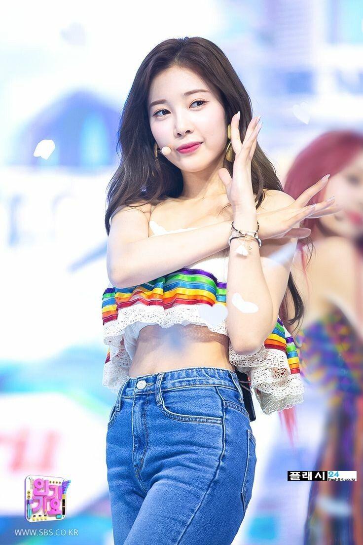 윤채경1