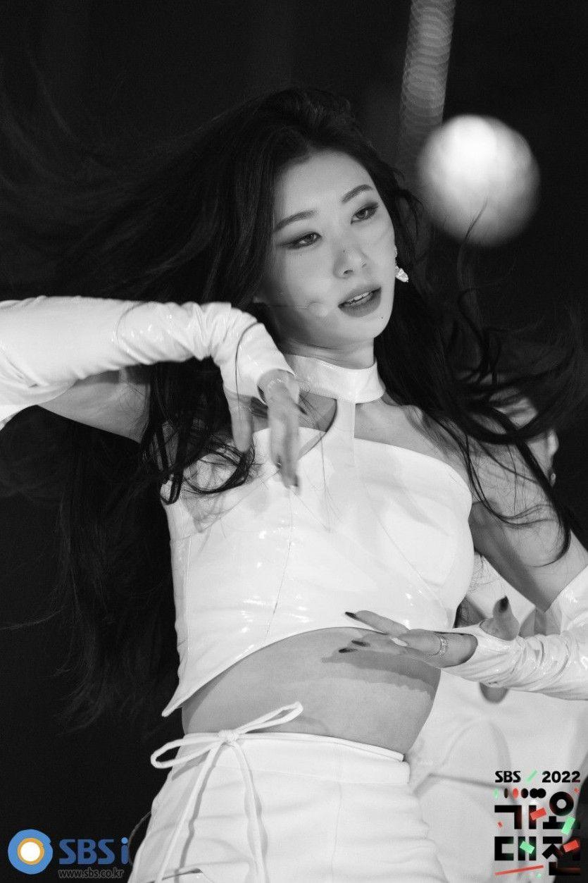 ITZY Chaeryeong3