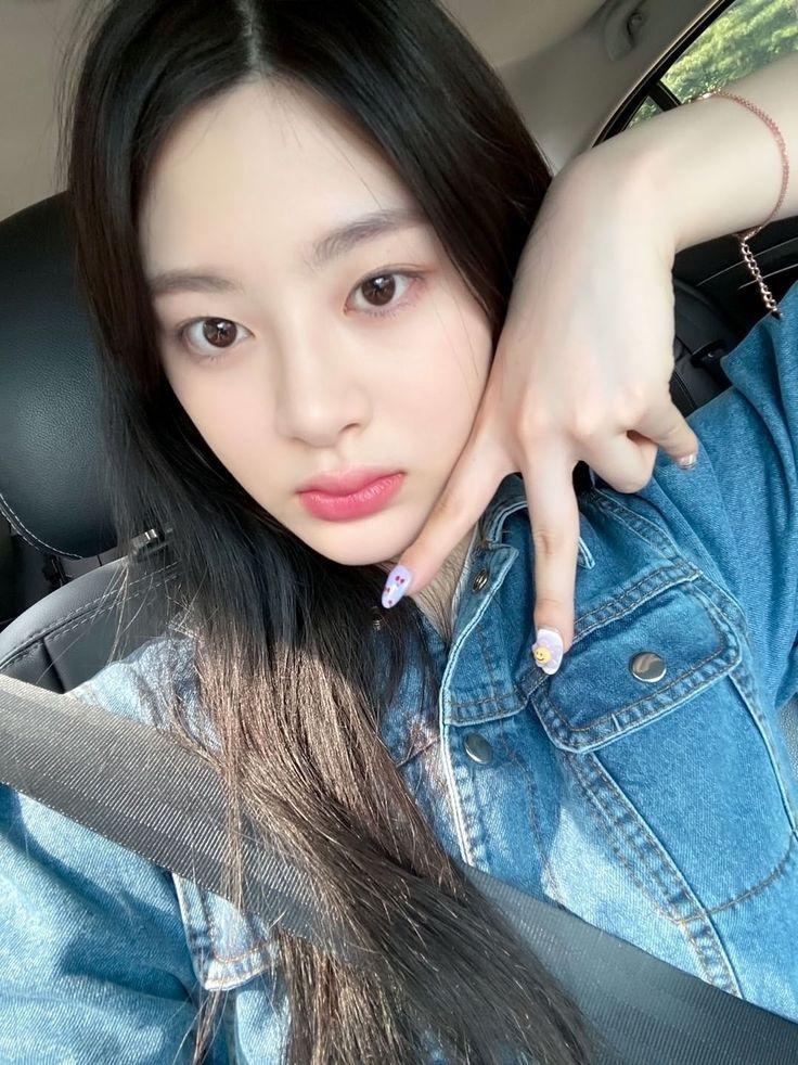 스테이씨 윤세은1