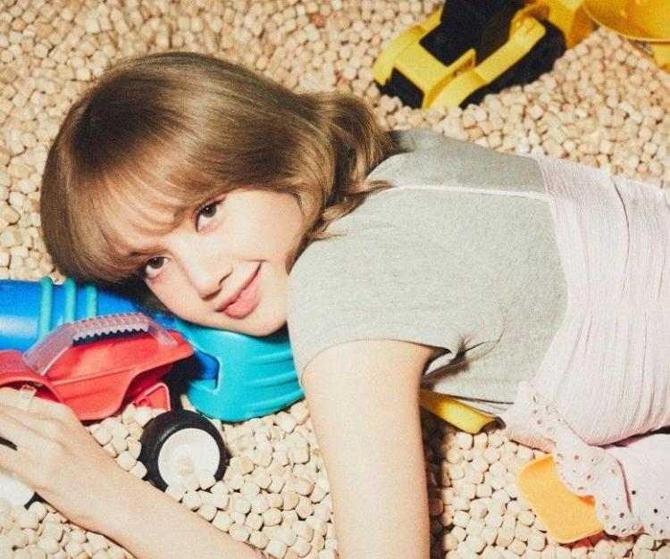 BLACKPINK LISA3