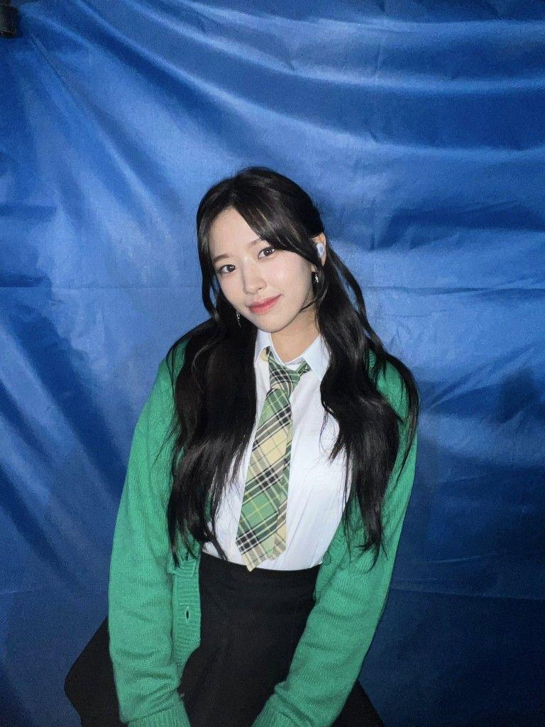 IVE YUJIN1