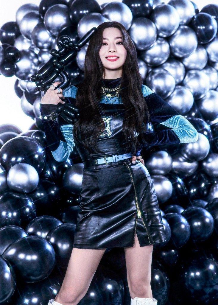 STAYC Seeun1