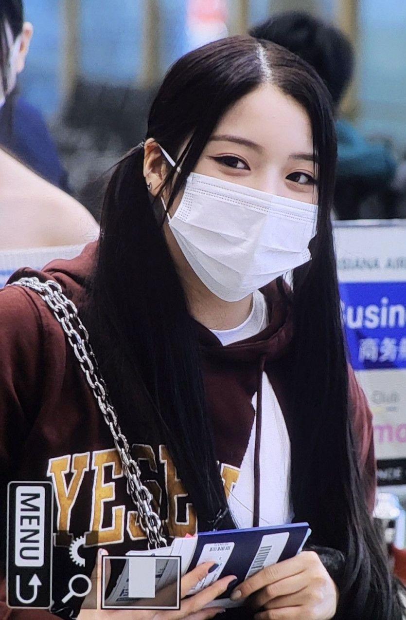 NMIXX jiwoo4