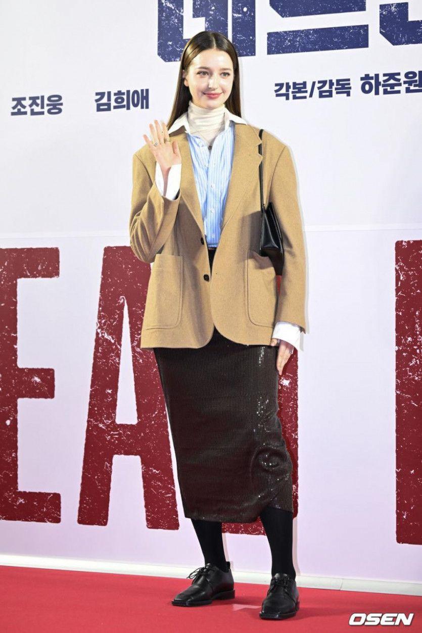 안젤리나 다닐로바 28