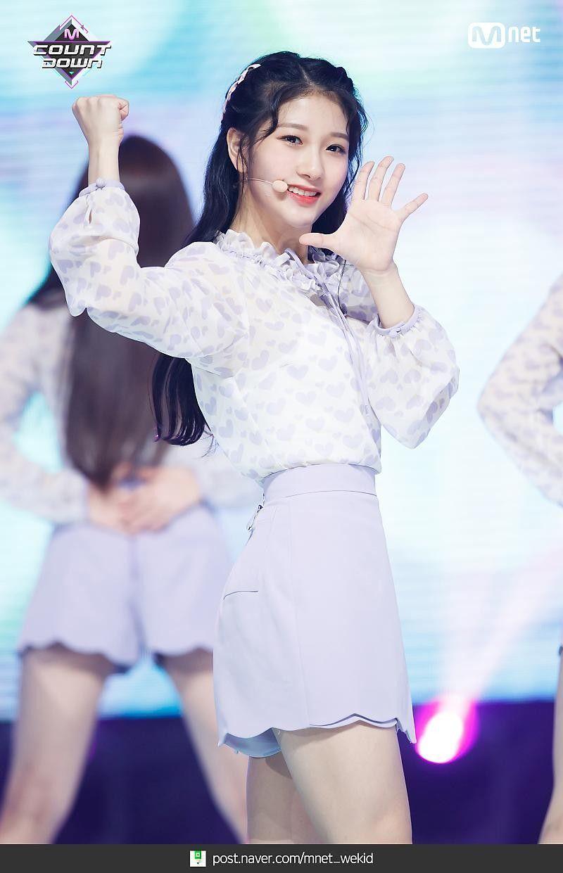 FROMIS9 Lee Seo Yeon1