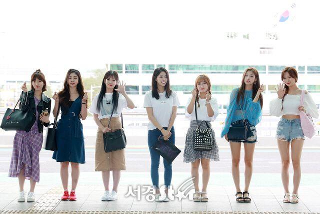 러블리즈 180615 출국기사사진0