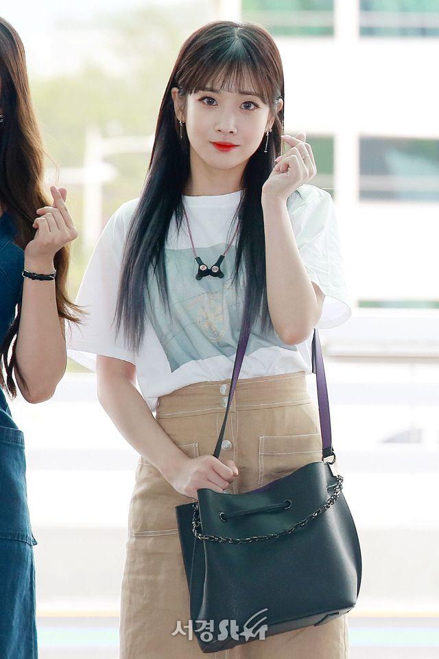 러블리즈 180615 출국기사사진6
