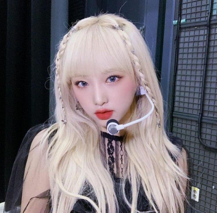 최예나1