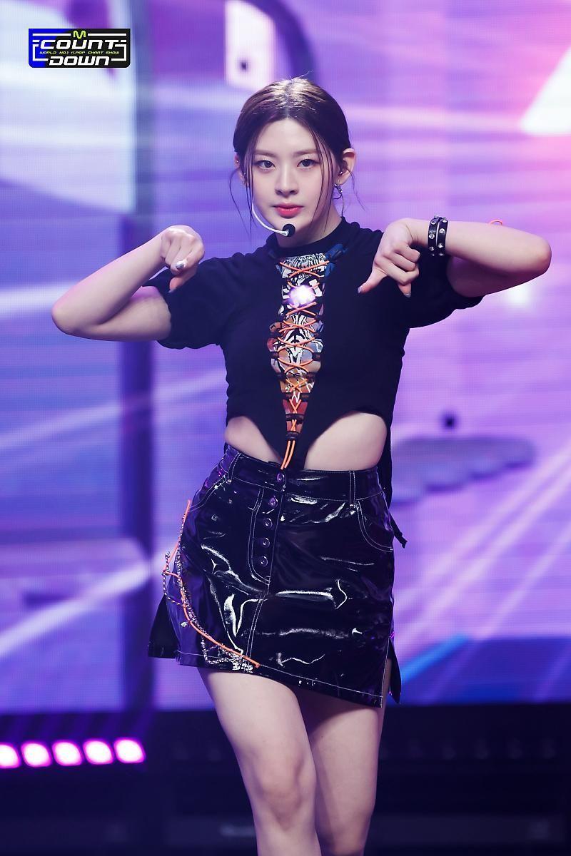 STAYC SIEUN0