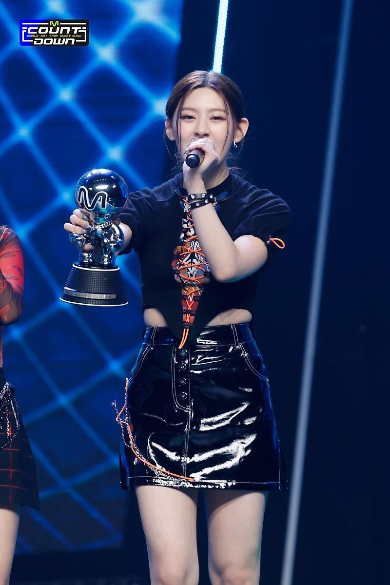 STAYC SIEUN2