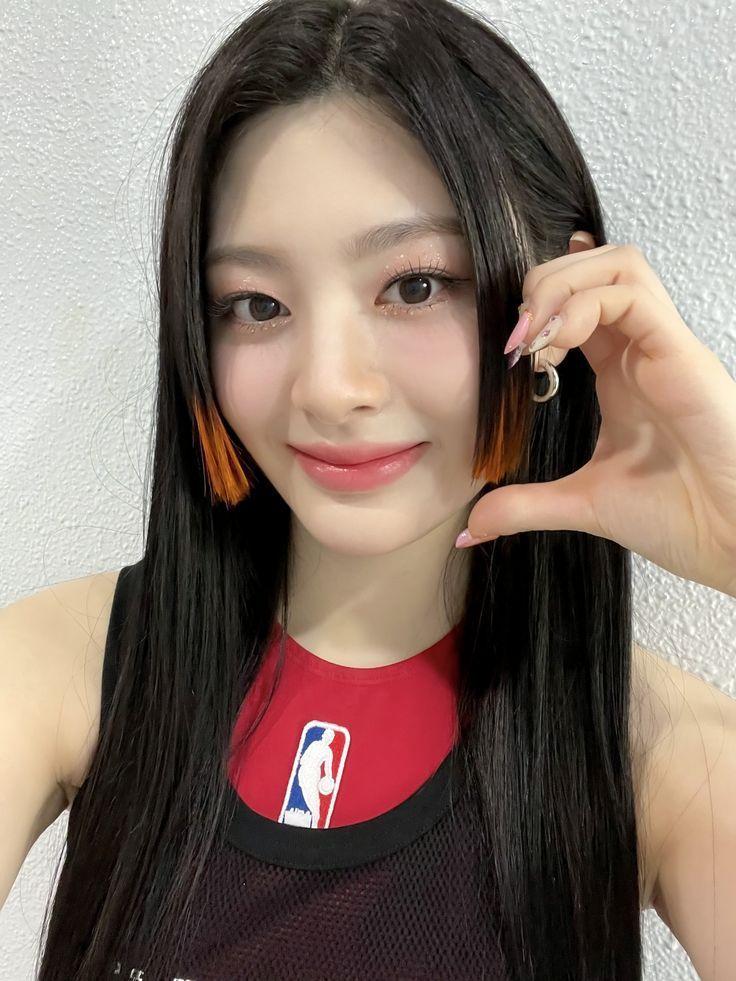 스테이씨 윤세은0