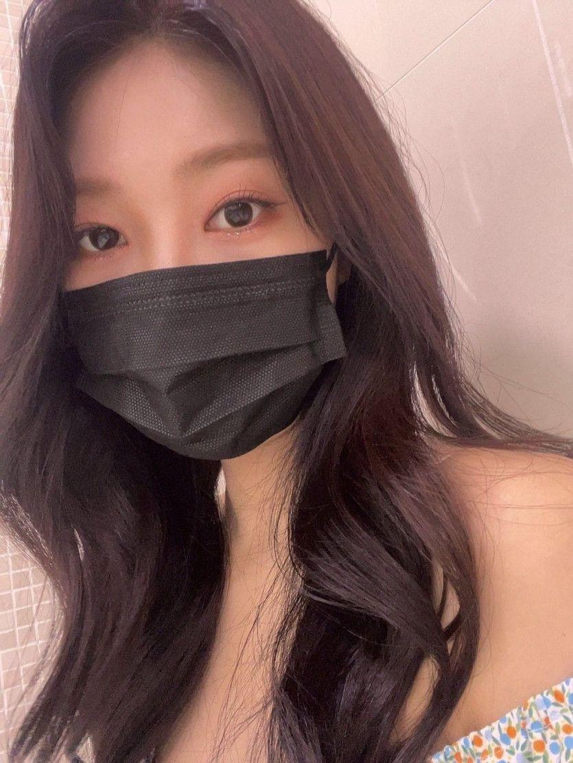 EVERGLOW Sihyeon0