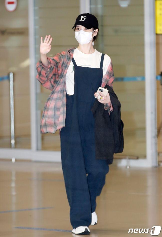 아이유3