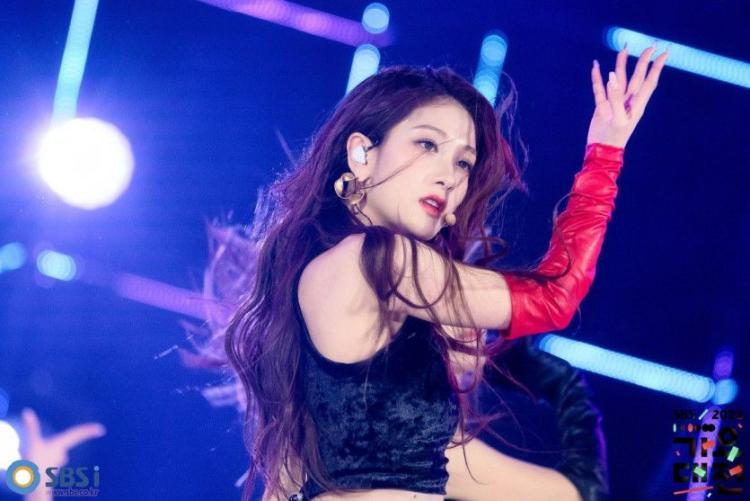 FROMIS9 Lee Seo Yeon0