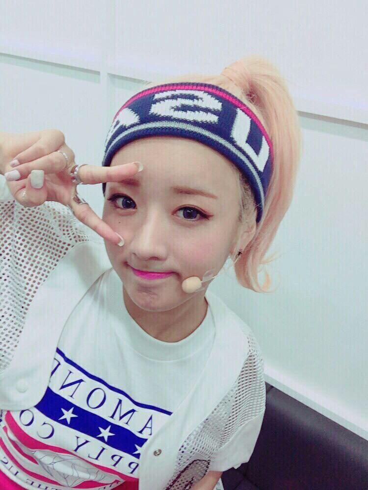 윤보미0