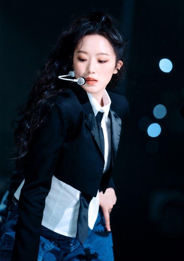 (G)I-DLE shuhua1