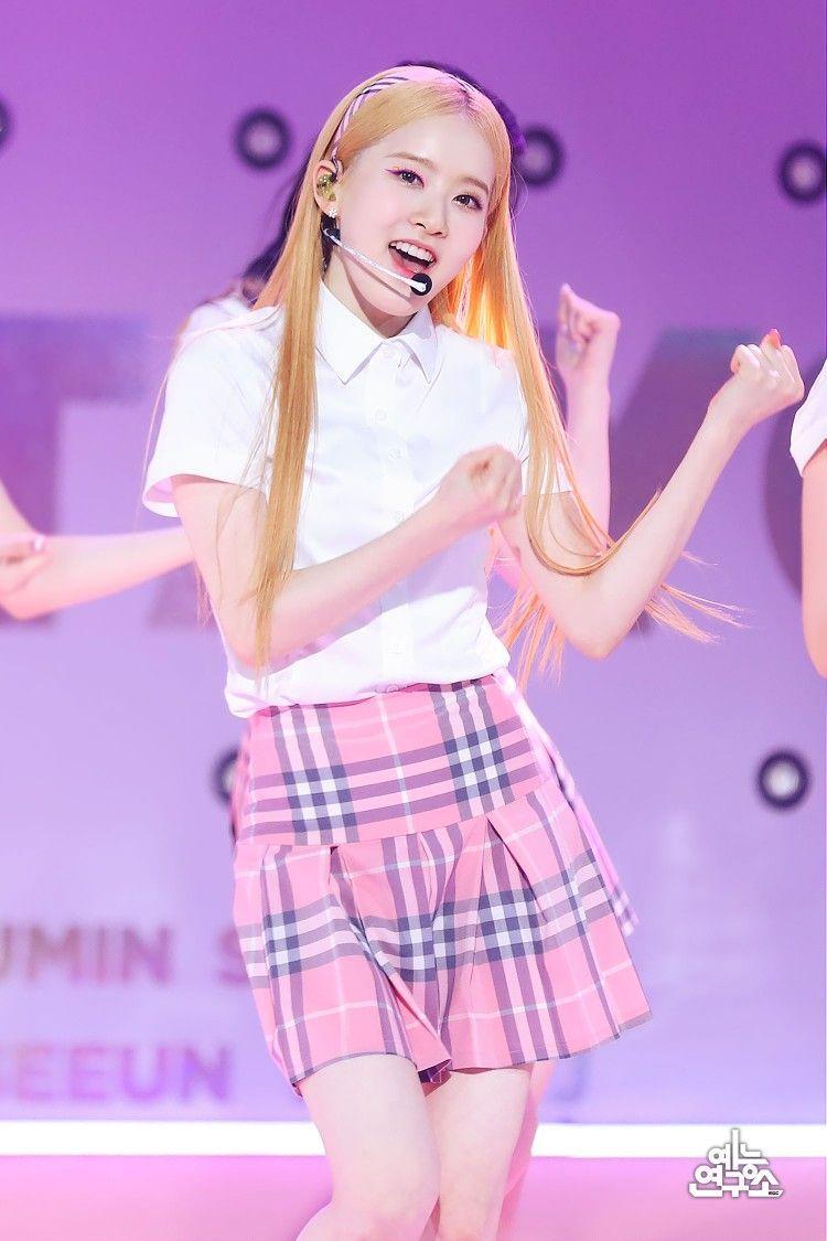 STAYC Sieun1