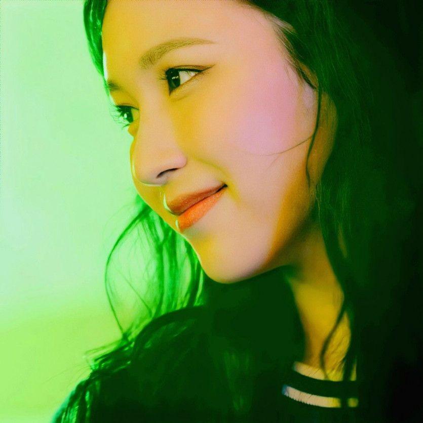 TWICE MINA1