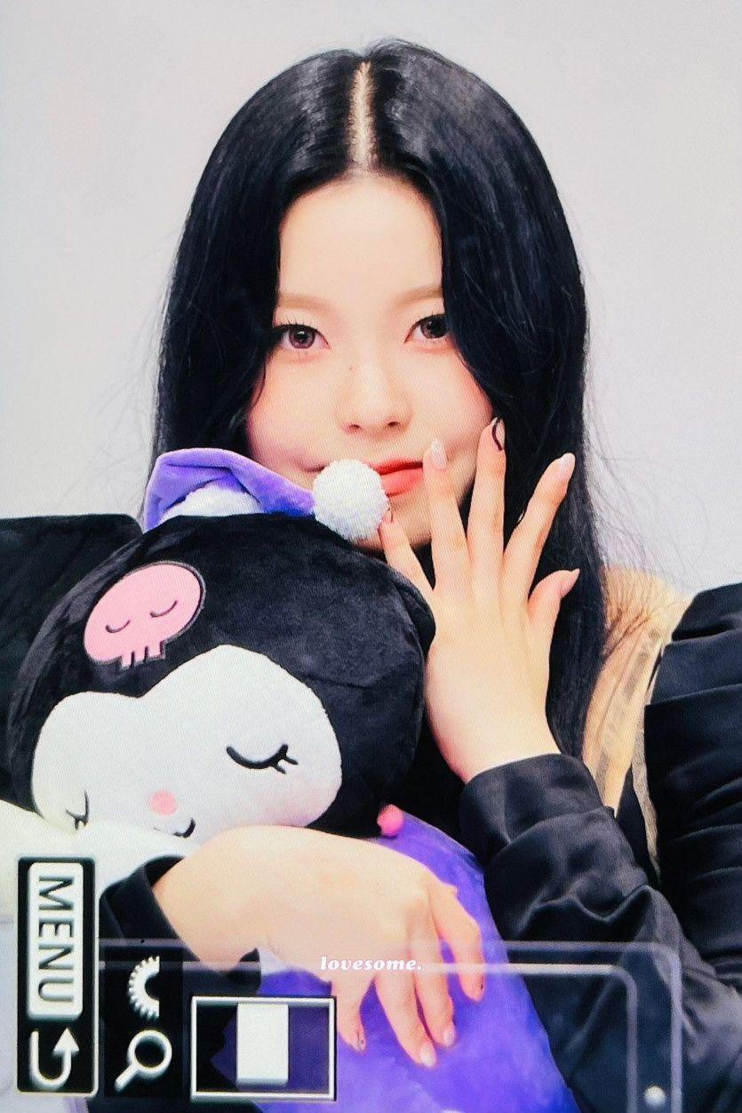 NMIXX KYUJIN1