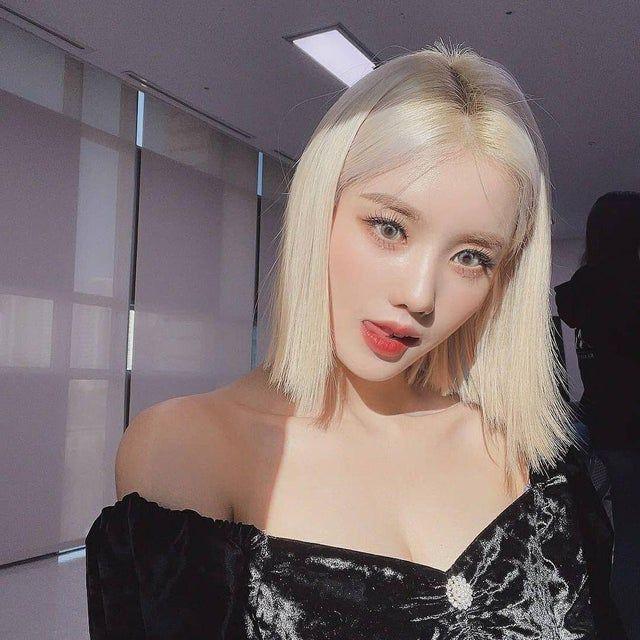 권은비 인스타0