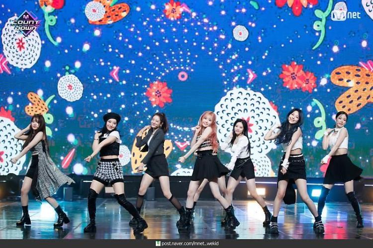 엠카 프로미스9 단체사진3