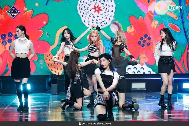 엠카 프로미스9 단체사진4