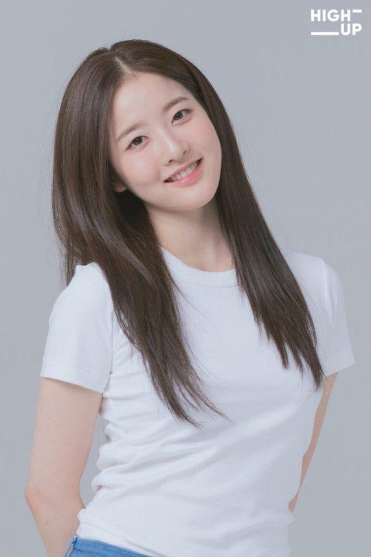 블랙아이드필승 제작 1호 걸그룹 프로필 사진0