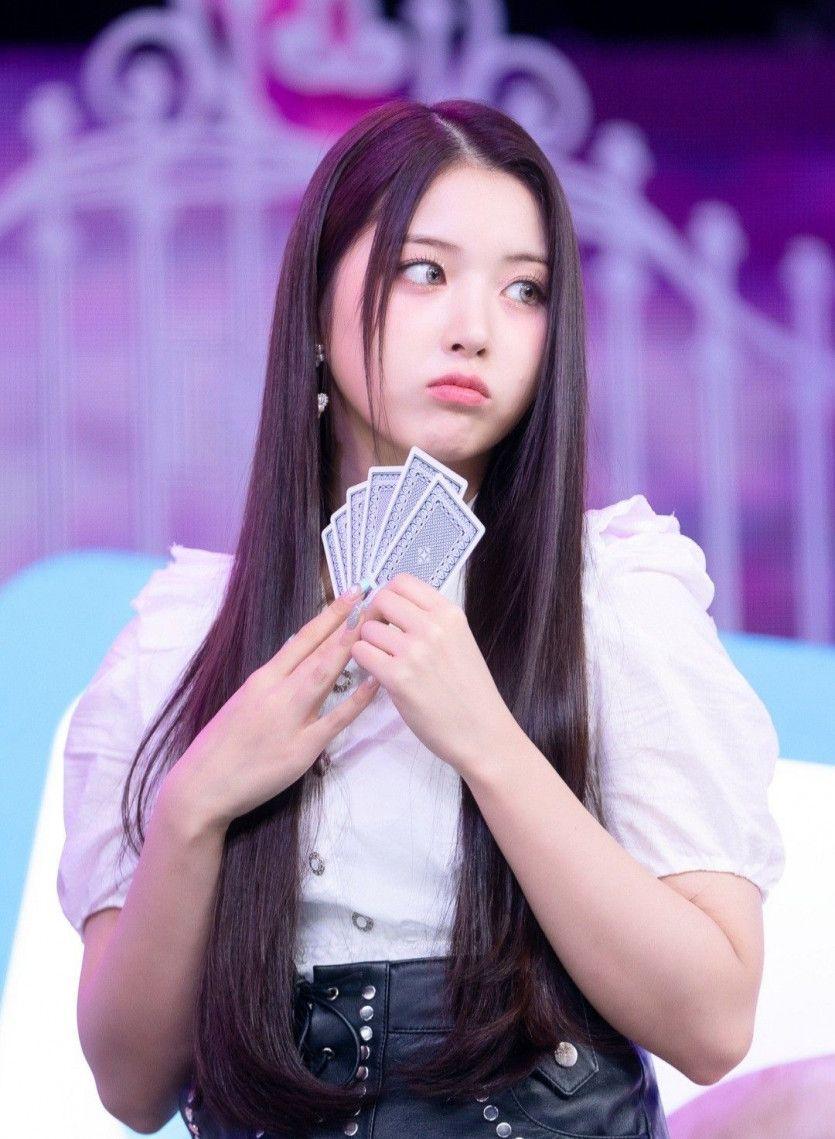 NMIXX jiwoo4