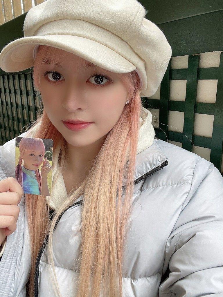 NMIXX lily1
