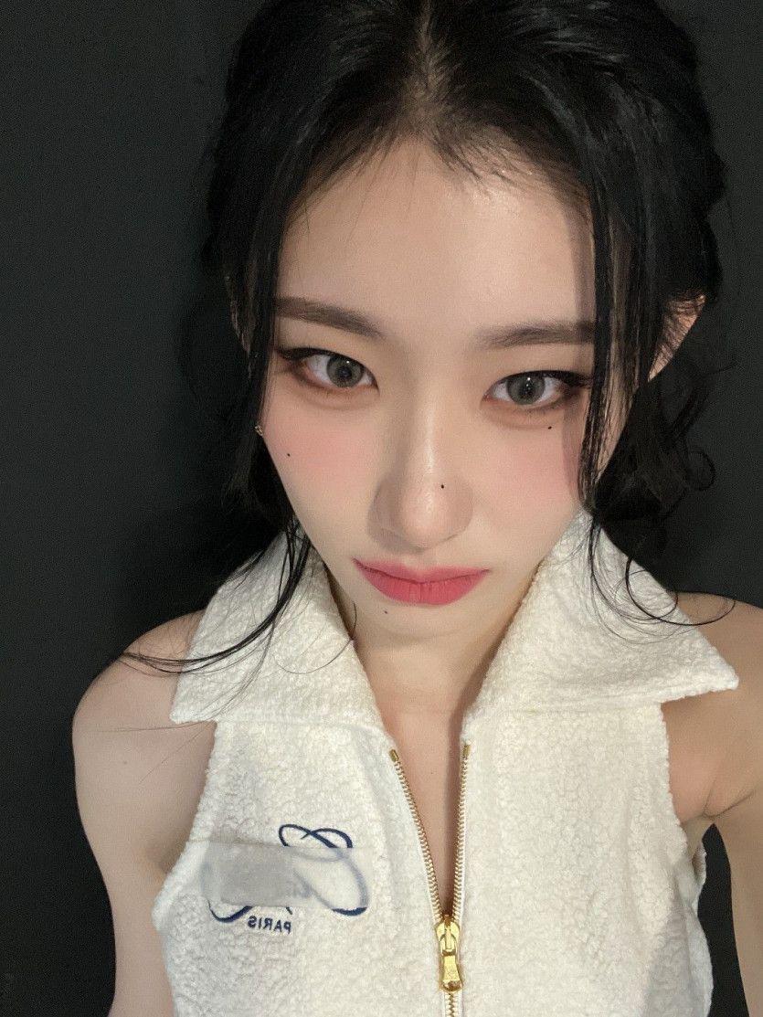 ITZY Chaeryeong3