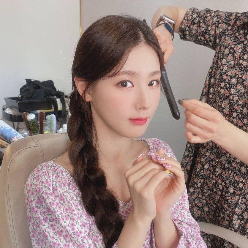 (G)I-DLE Miyeon1