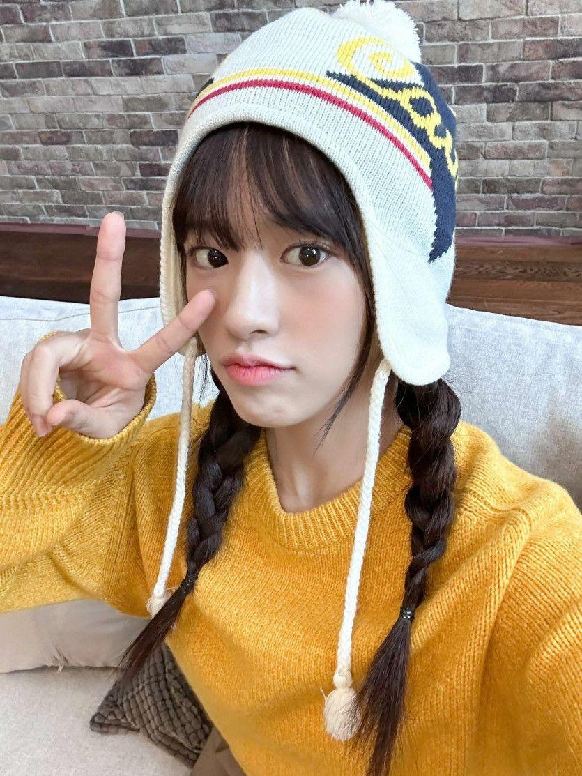 IVE YUJIN0