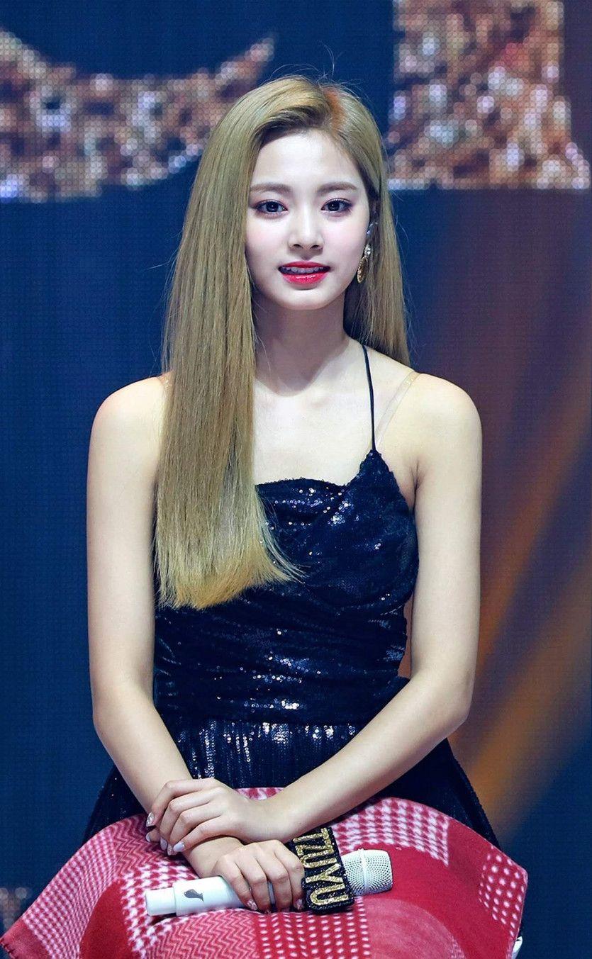 TWICE TZUYU2